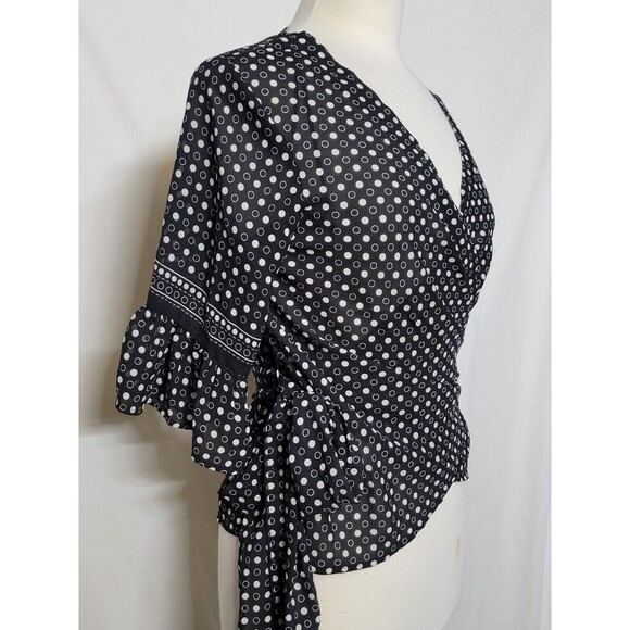 WOMENS MAX STUDIO BLACK/WHITE DOTTED WRAP STYLE BLOUSE SIZE SMALL NWT - Picture 2 of 5